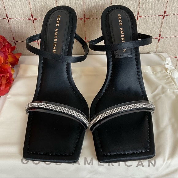 Good American Satin Strappy Heels Square Toe Sz 6.5 Black & Gold + Rhinestones - Picture 3 of 6